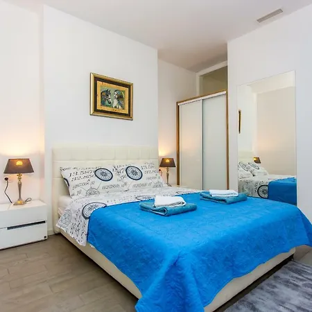 Apartments Makarska Beach Exterior photo