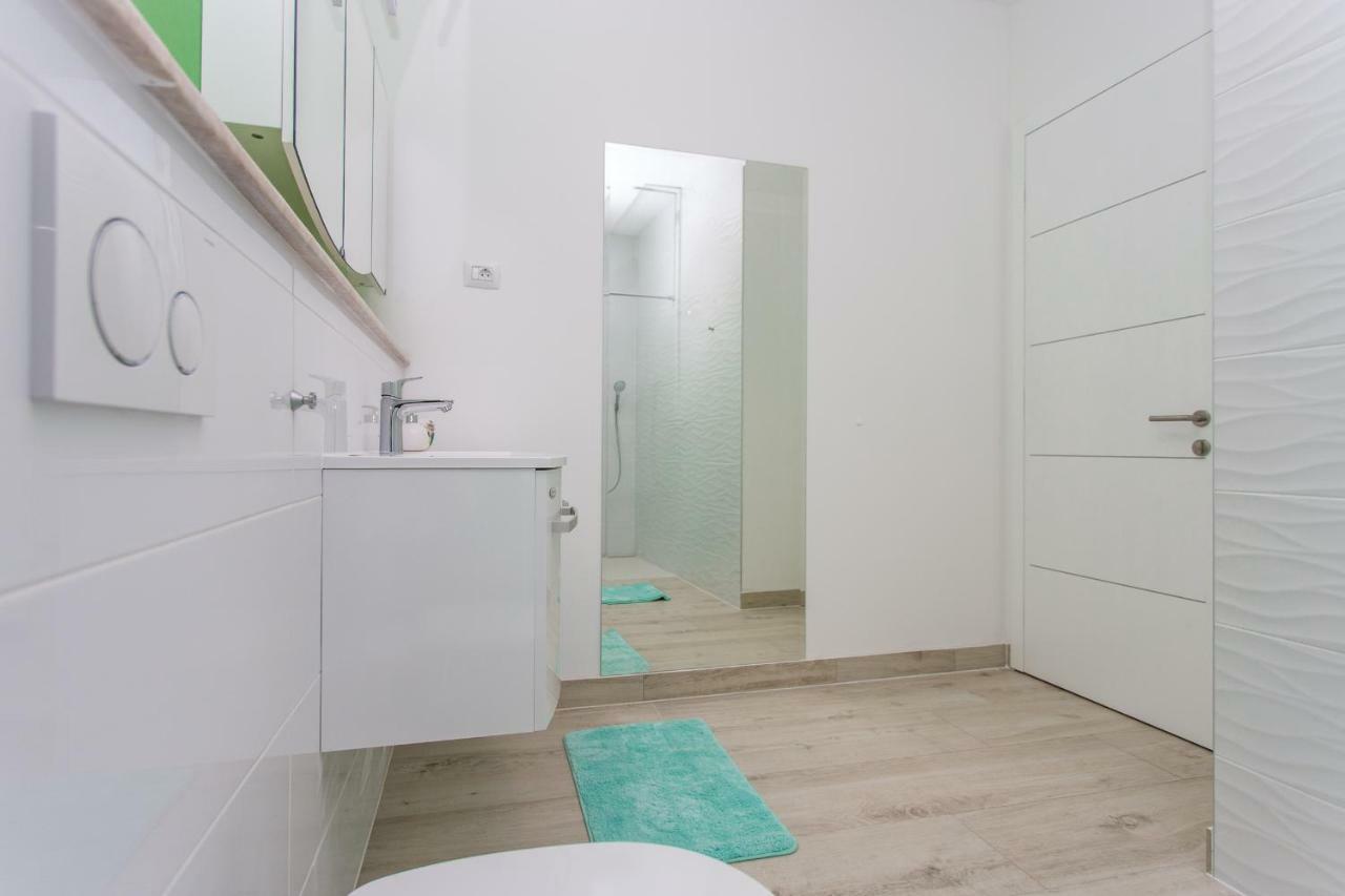 Apartma Apartments Makarska Beach *